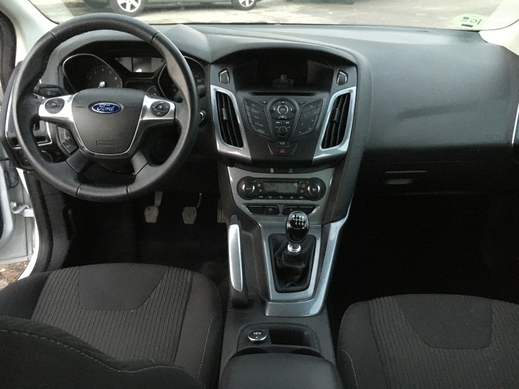FORD FOCUS SEDAN 1.6 INY 150CV