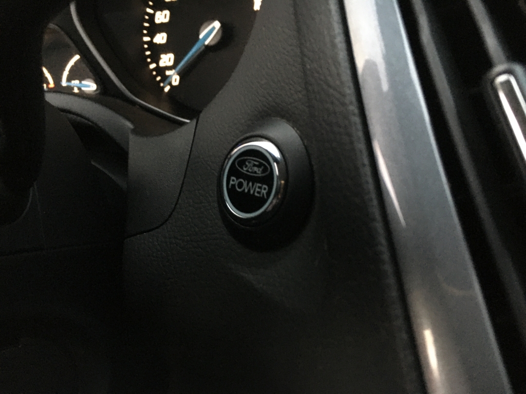 FORD FOCUS SEDAN 1.6 INY 150CV