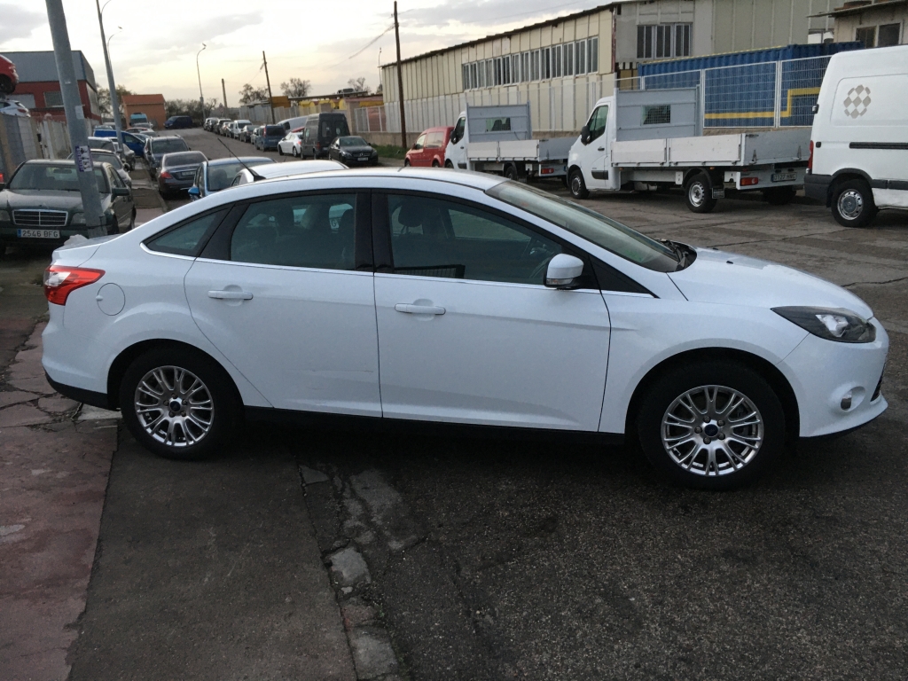 FORD FOCUS SEDAN 1.6 INY 150CV