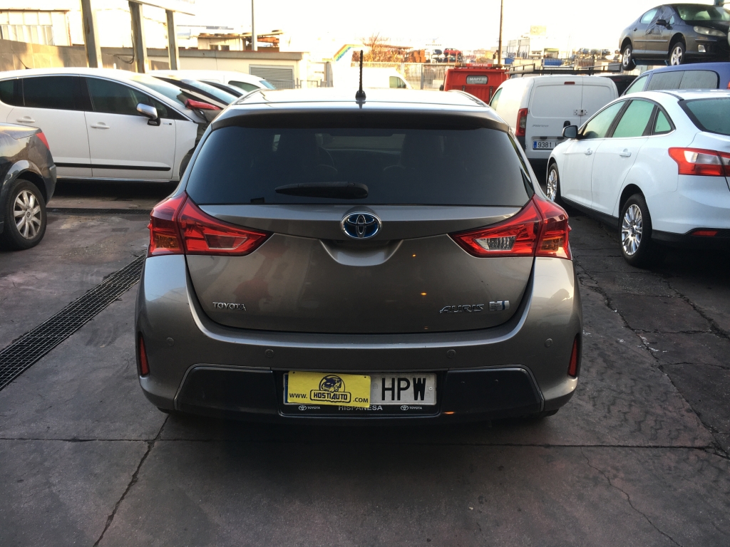 TOYOTA AURIS HIBRIDO Y GLP 1.8 136CV AUT