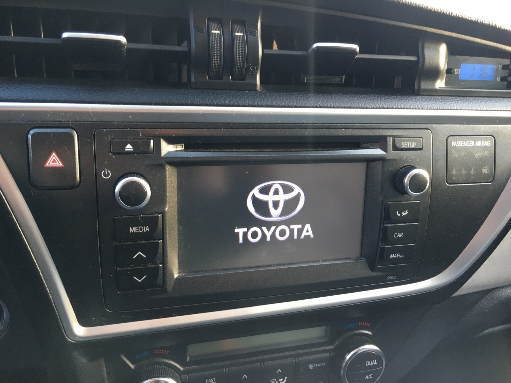 TOYOTA AURIS HIBRIDO Y GLP 1.8 136CV AUT