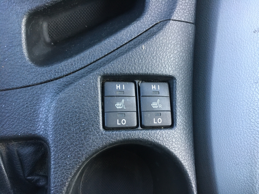 TOYOTA AURIS HIBRIDO Y GLP 1.8 136CV AUT