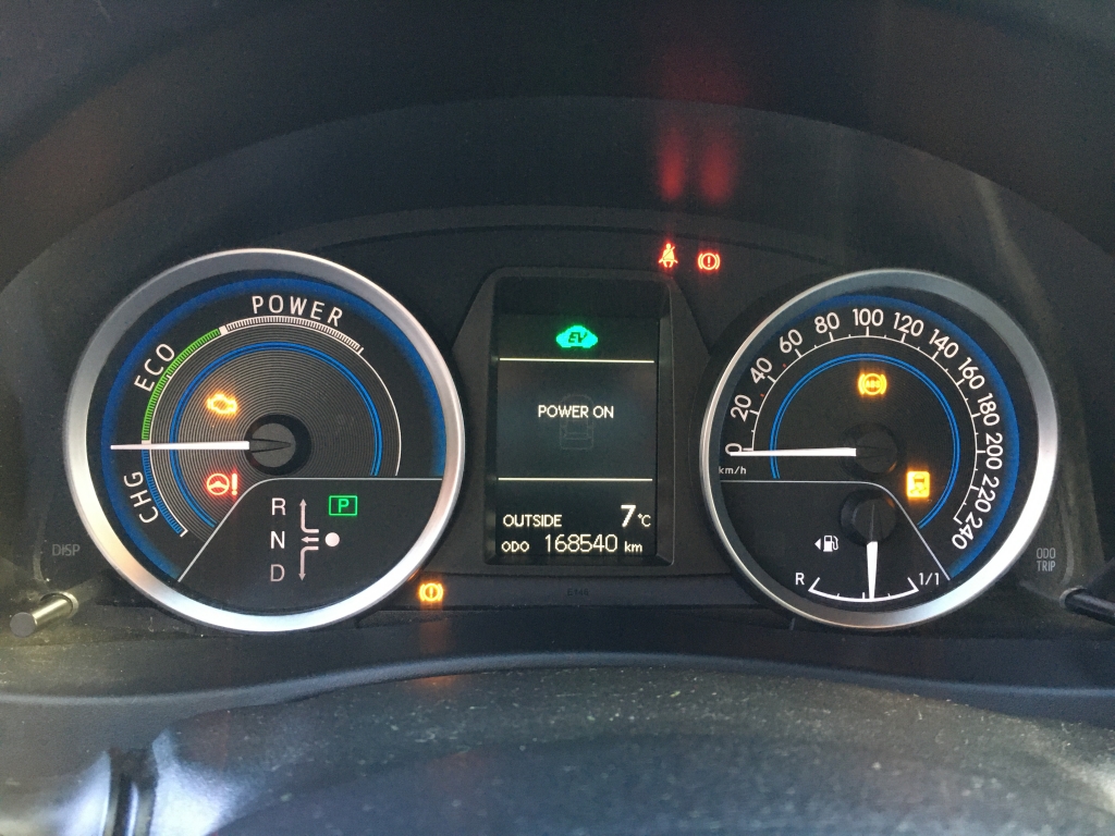 TOYOTA AURIS HIBRIDO Y GLP 1.8 136CV AUT