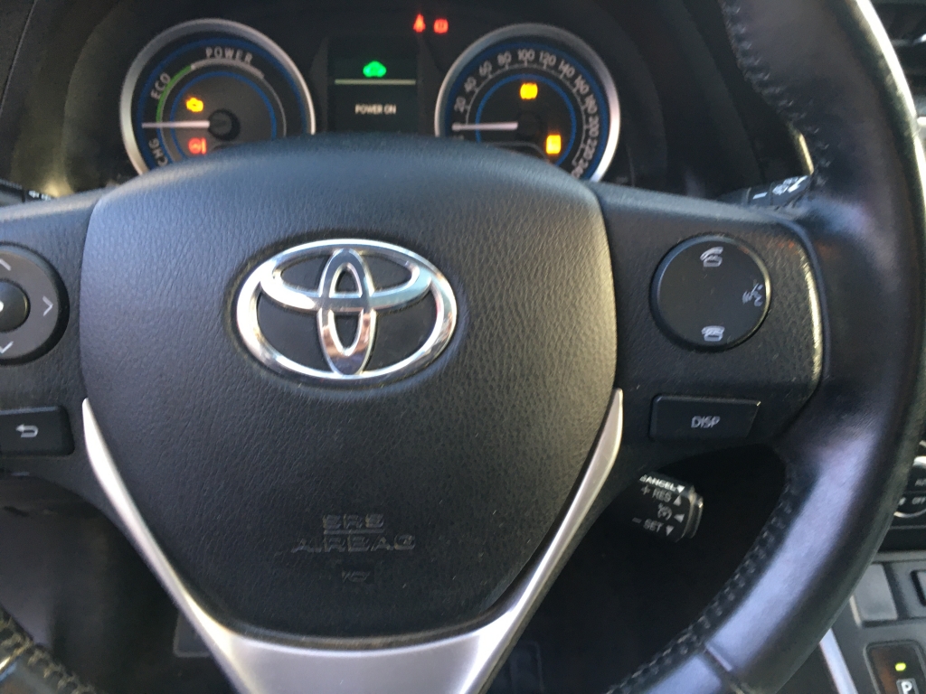 TOYOTA AURIS HIBRIDO Y GLP 1.8 136CV AUT