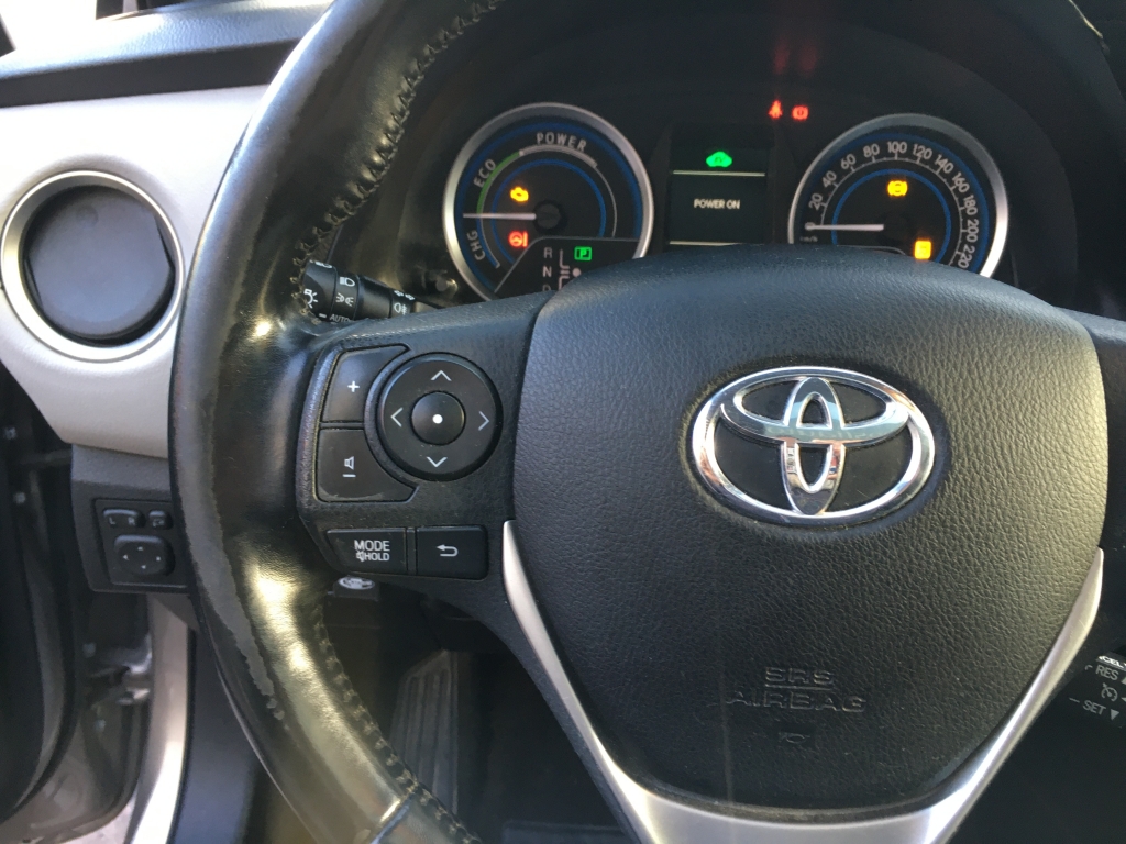 TOYOTA AURIS HIBRIDO Y GLP 1.8 136CV AUT