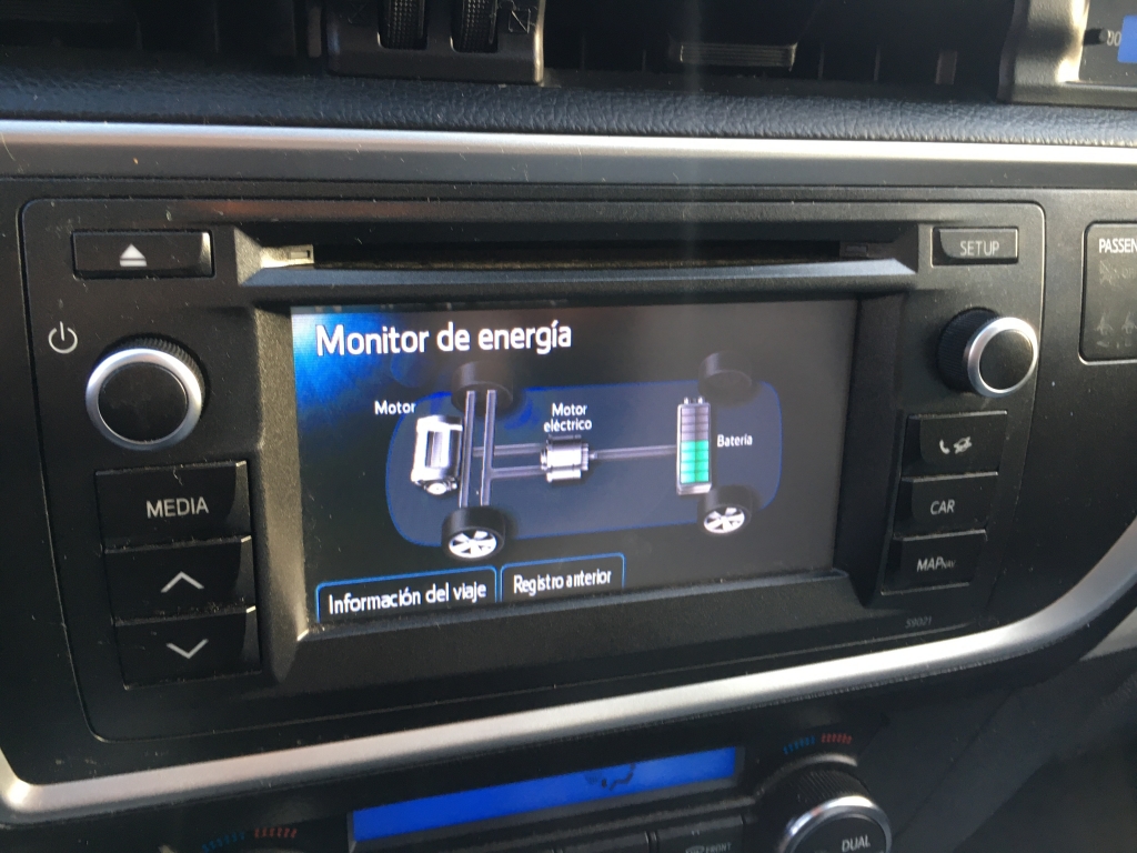 TOYOTA AURIS HIBRIDO Y GLP 1.8 136CV AUT