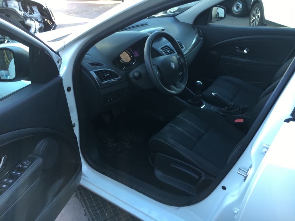 RENAULT MEGANE SPORT TOURER 1.5 DCI 95CV