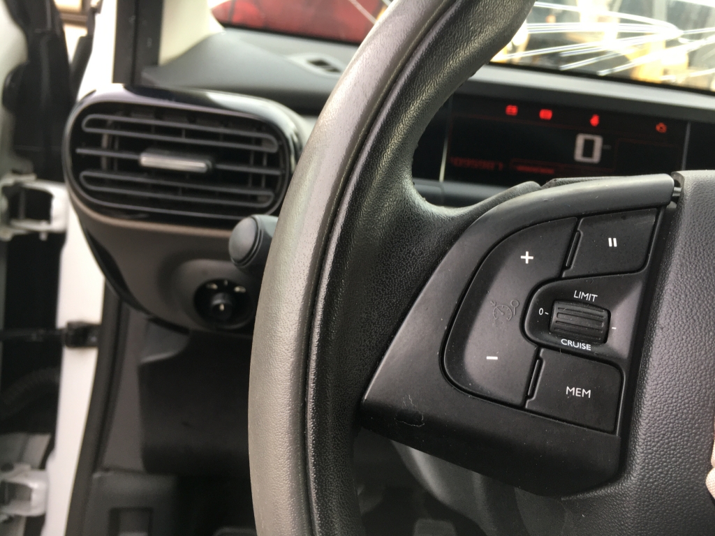CITROEN CACTUS 1.2 INY 110CV