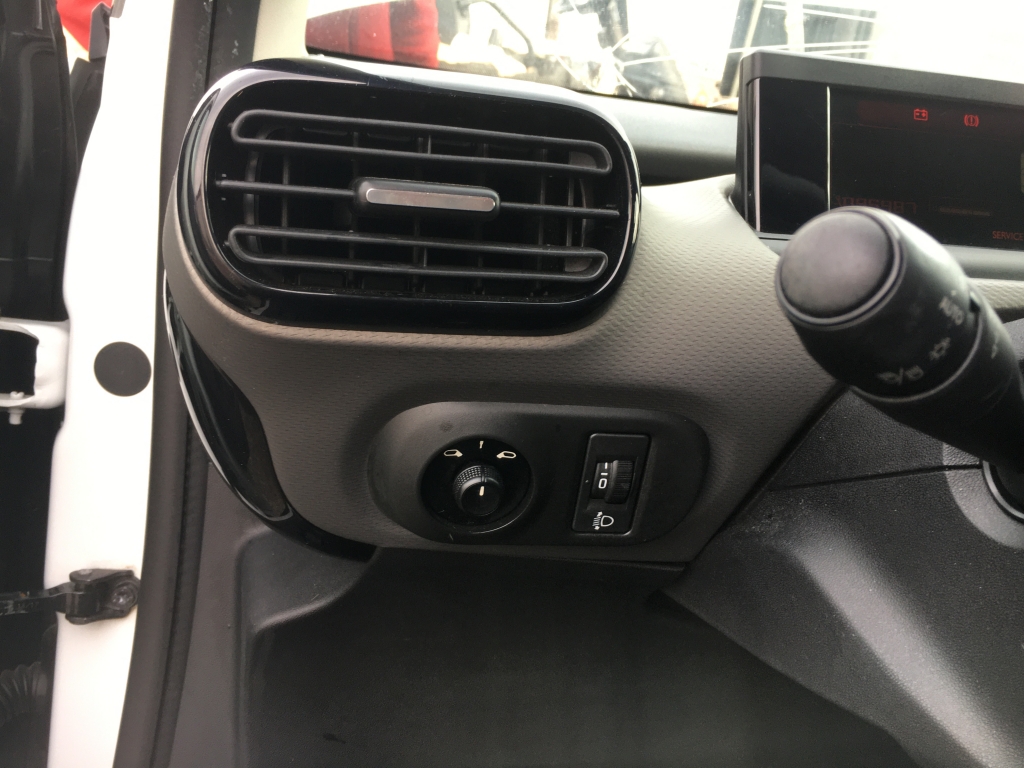 CITROEN CACTUS 1.2 INY 110CV