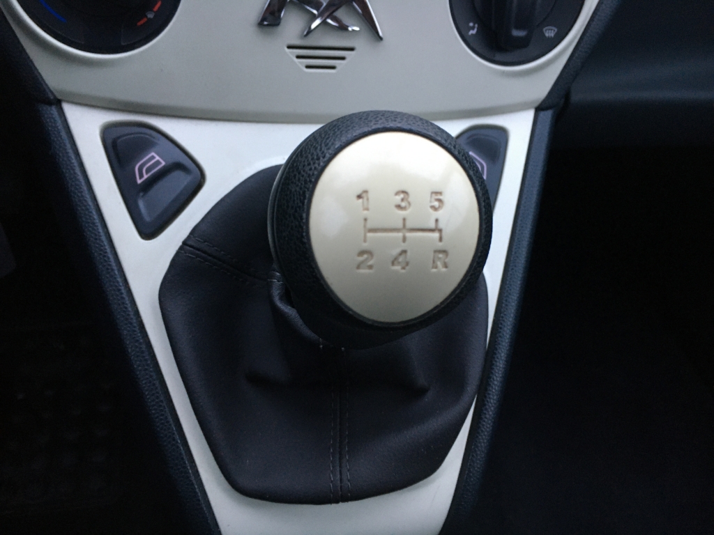 FORD KA 1.3 INY 70CV