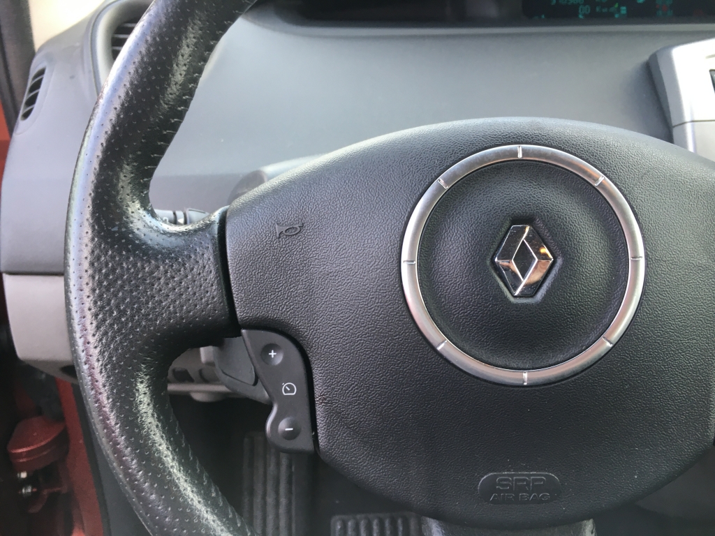 RENAULT SCENIC 1.5 DCI 106CV