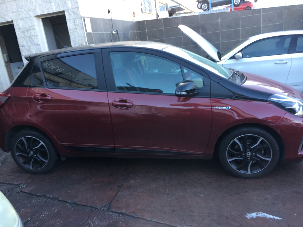 TOYOTA YARIS 1.5 HIBRIDO 100CV AUT