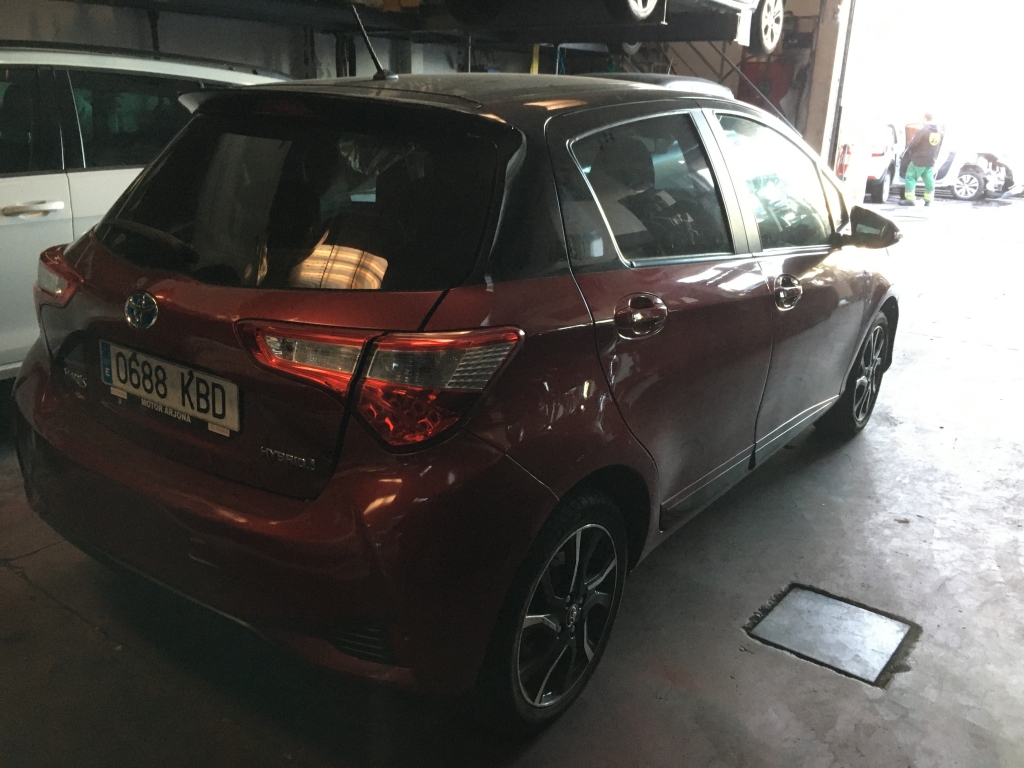 TOYOTA YARIS 1.5 HIBRIDO 100CV AUT