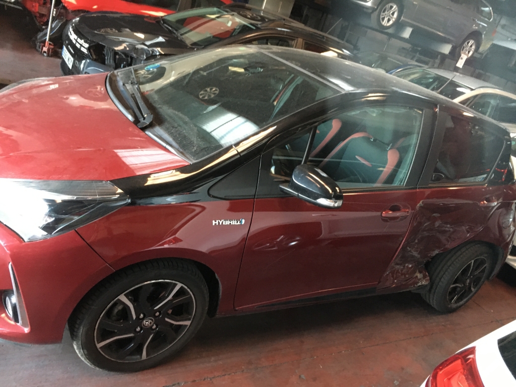 TOYOTA YARIS 1.5 HIBRIDO 100CV AUT