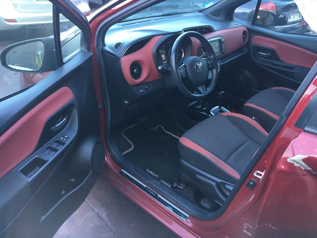 TOYOTA YARIS 1.5 HIBRIDO 100CV AUT