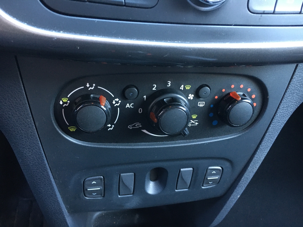DACIA SANDERO STEPWAY 900CC INY 90CV