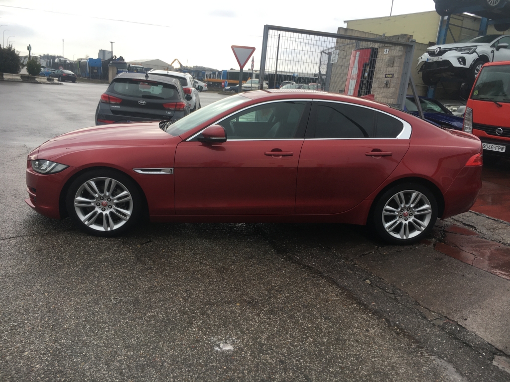 JAGUAR XE 2.0 D 180CV AUT
