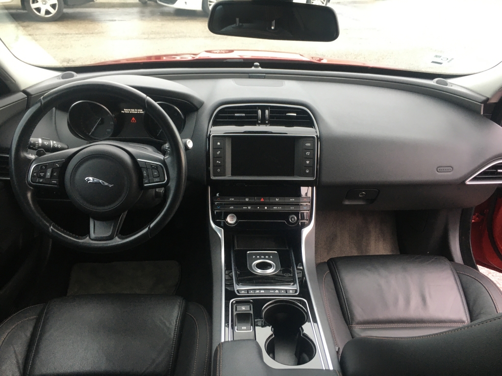JAGUAR XE 2.0 D 180CV AUT