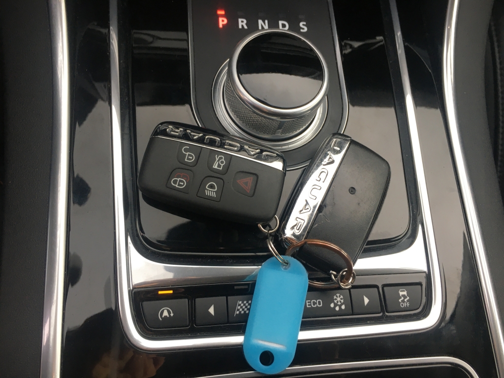 JAGUAR XE 2.0 D 180CV AUT