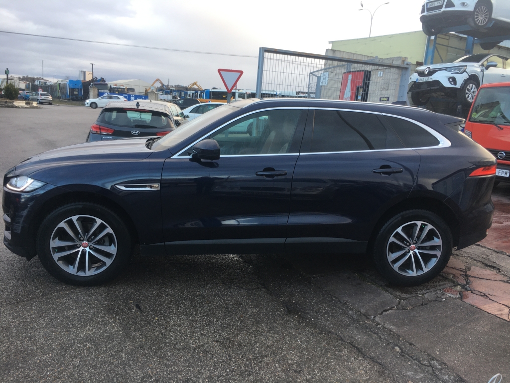 JAGUAR F-PACE 2.0 D 180CV AUT JAGUAR F-PACE 2.0 D 180CV AUT