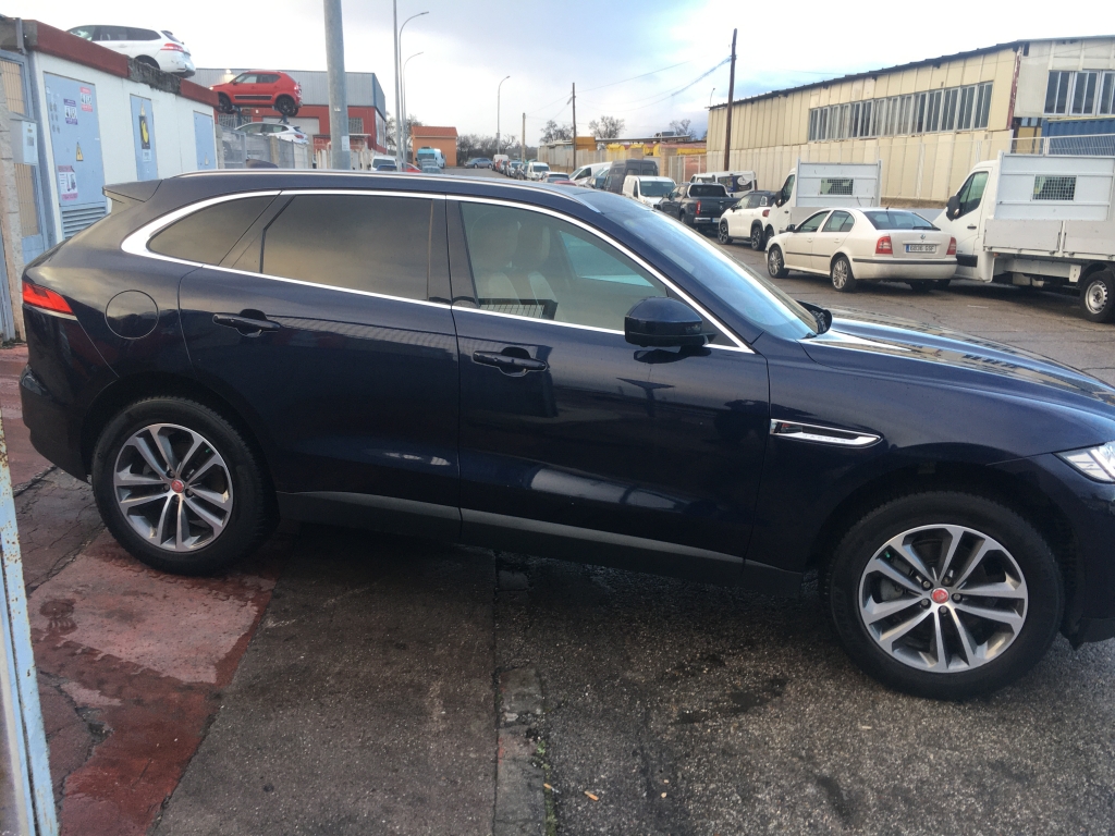 JAGUAR F-PACE 2.0 D 180CV AUT JAGUAR F-PACE 2.0 D 180CV AUT