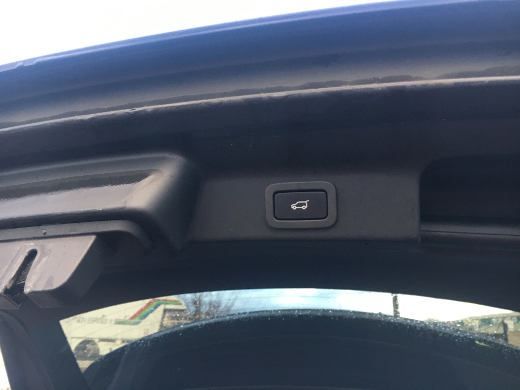 JAGUAR F-PACE 2.0 D 180CV AUT JAGUAR F-PACE 2.0 D 180CV AUT