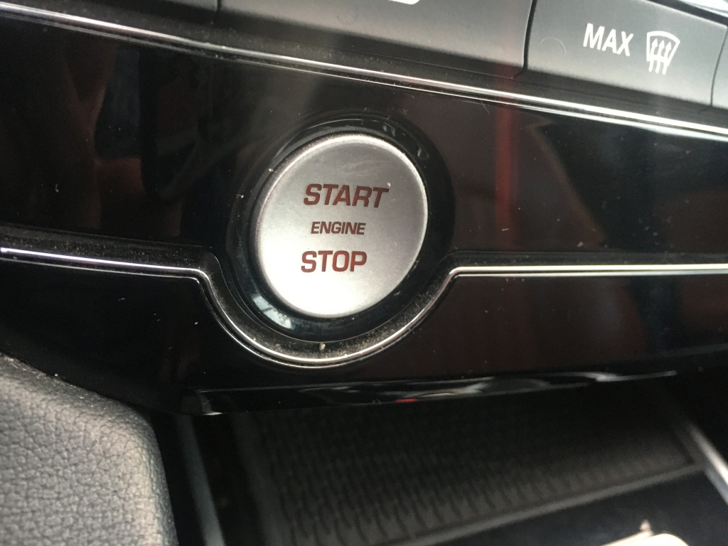 JAGUAR F-PACE 2.0 D 180CV AUT JAGUAR F-PACE 2.0 D 180CV AUT