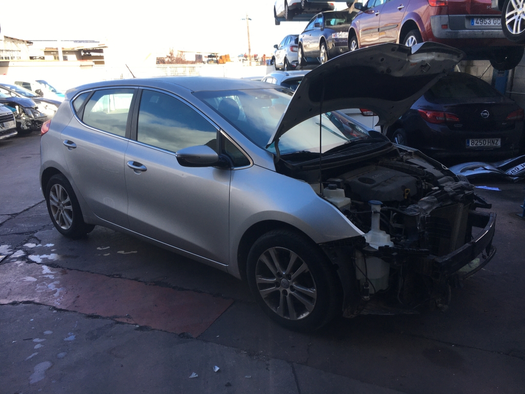 KIA CEED 1.4 CRDI 90CV KIA CEED 1.4 CRDI 90CV