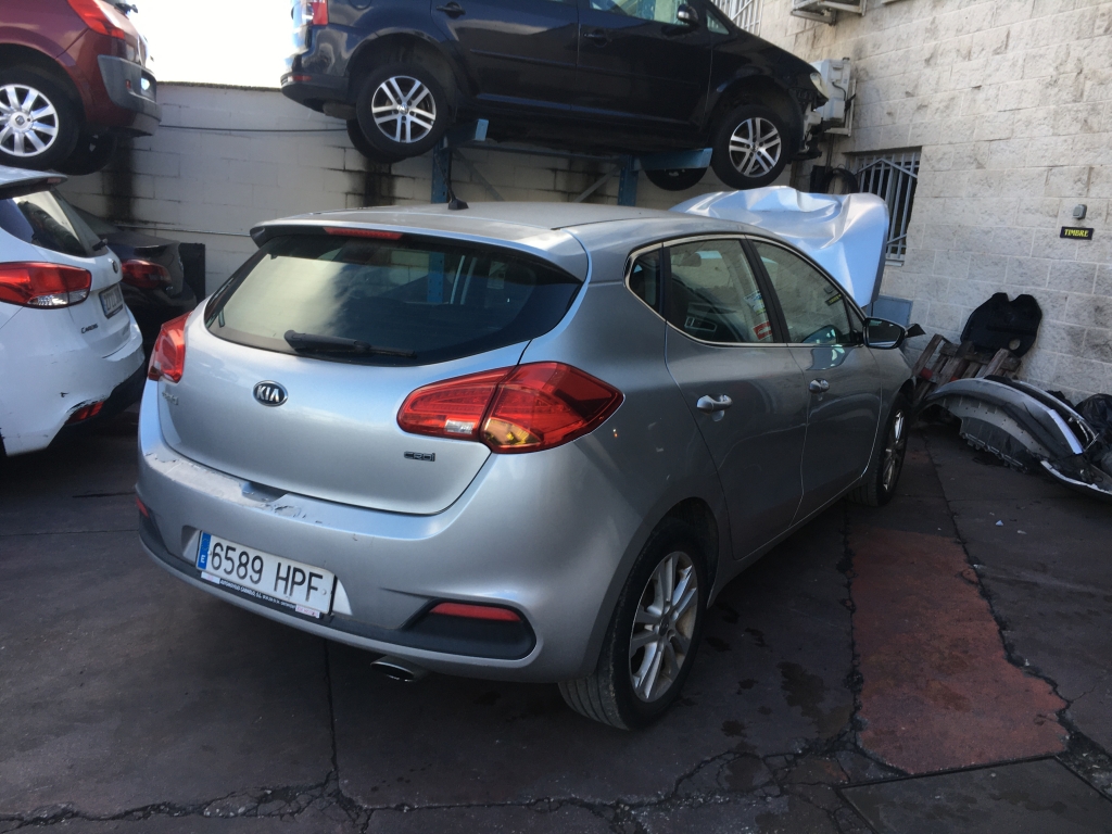 KIA CEED 1.4 CRDI 90CV KIA CEED 1.4 CRDI 90CV