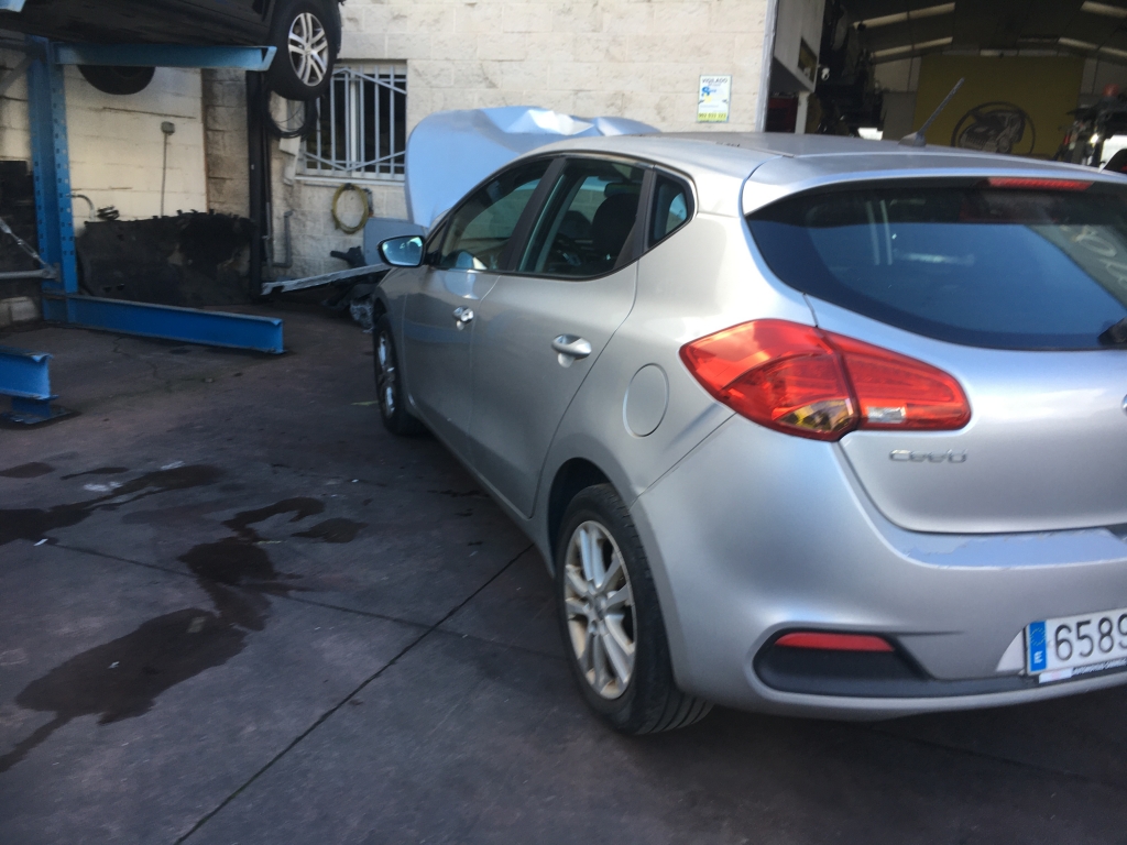 KIA CEED 1.4 CRDI 90CV KIA CEED 1.4 CRDI 90CV