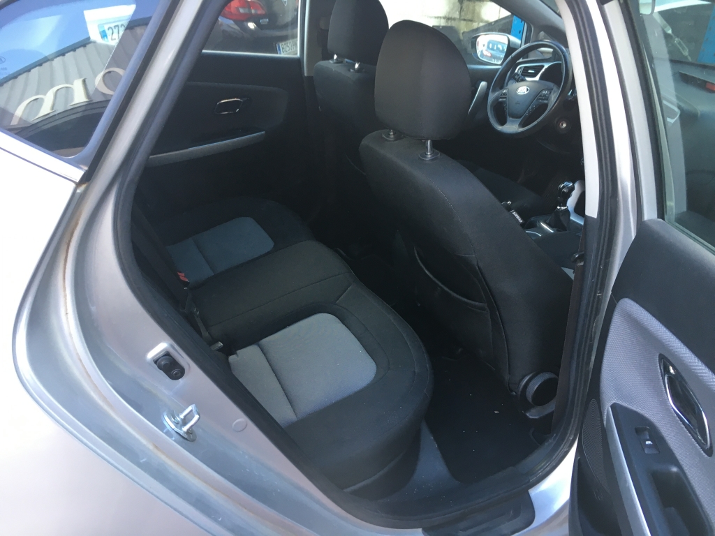 KIA CEED 1.4 CRDI 90CV KIA CEED 1.4 CRDI 90CV