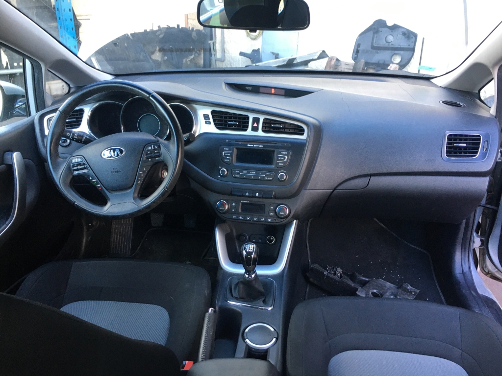 KIA CEED 1.4 CRDI 90CV KIA CEED 1.4 CRDI 90CV