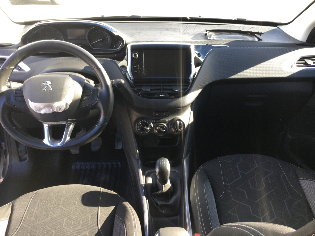 PEUGEOT 2008 1.6 HDI 100CV
