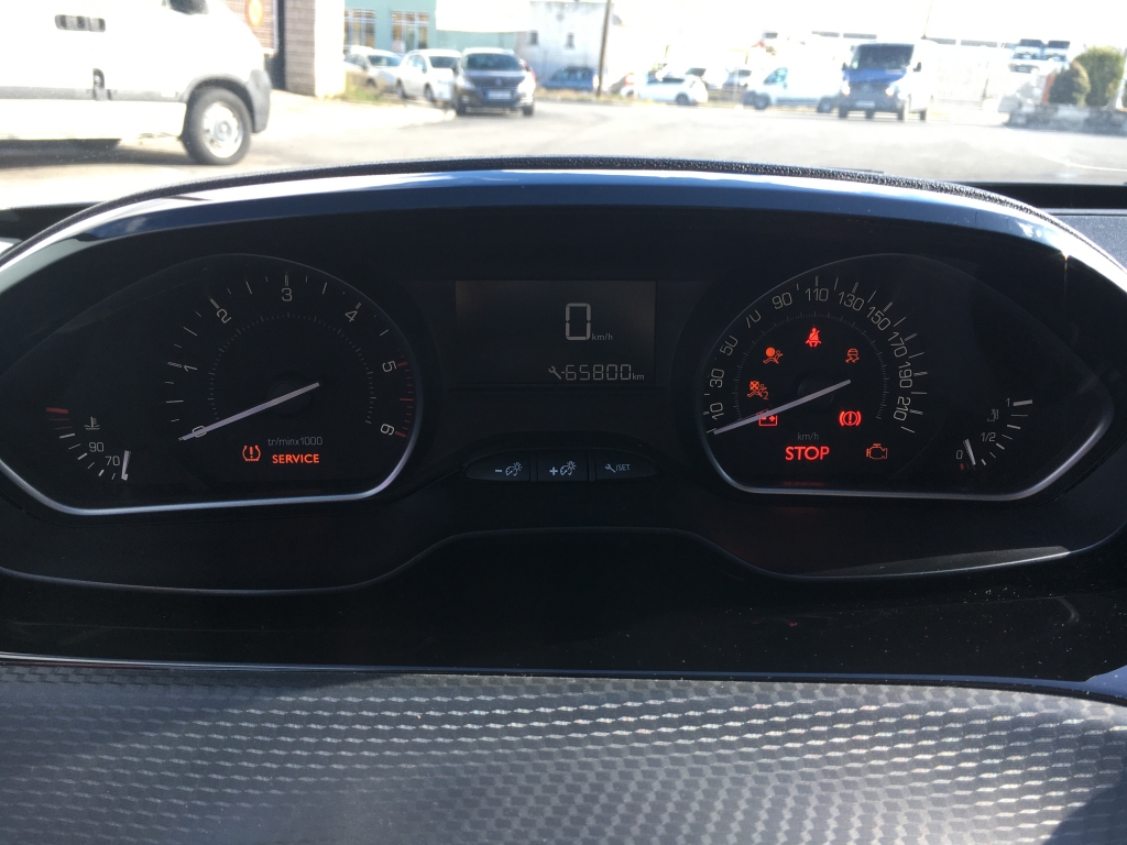 PEUGEOT 2008 1.6 HDI 100CV