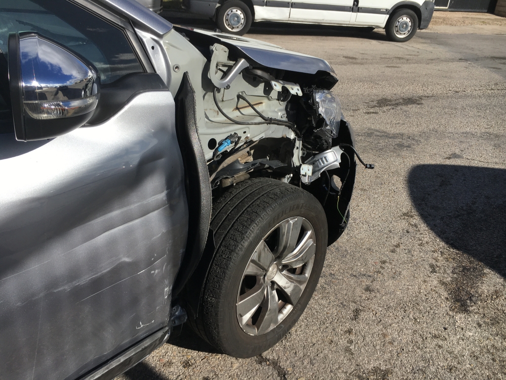 PEUGEOT 2008 1.6 HDI 100CV