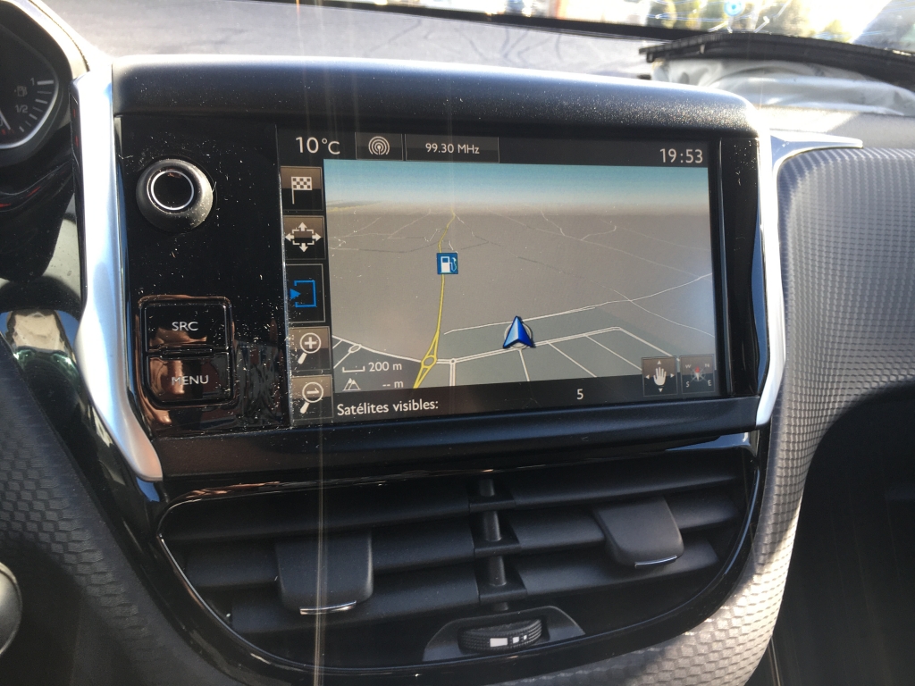 PEUGEOT 2008 1.6 HDI 100CV