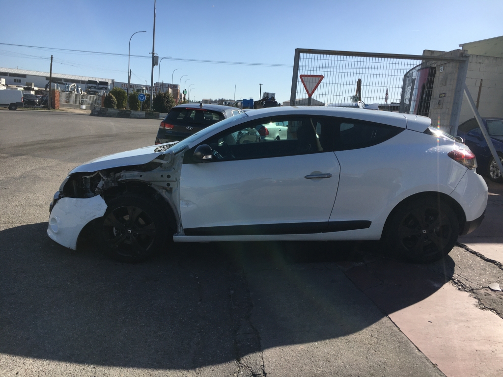 RENAULT MEGANE COUPE 1.5 DCI 106CV