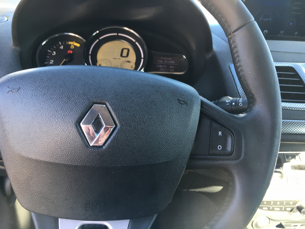 RENAULT MEGANE COUPE 1.5 DCI 106CV