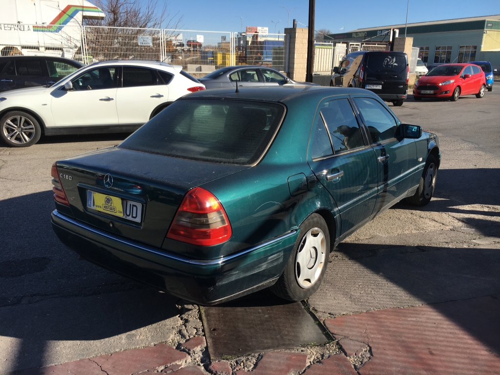 MERCEDES C-180 INY 122CV