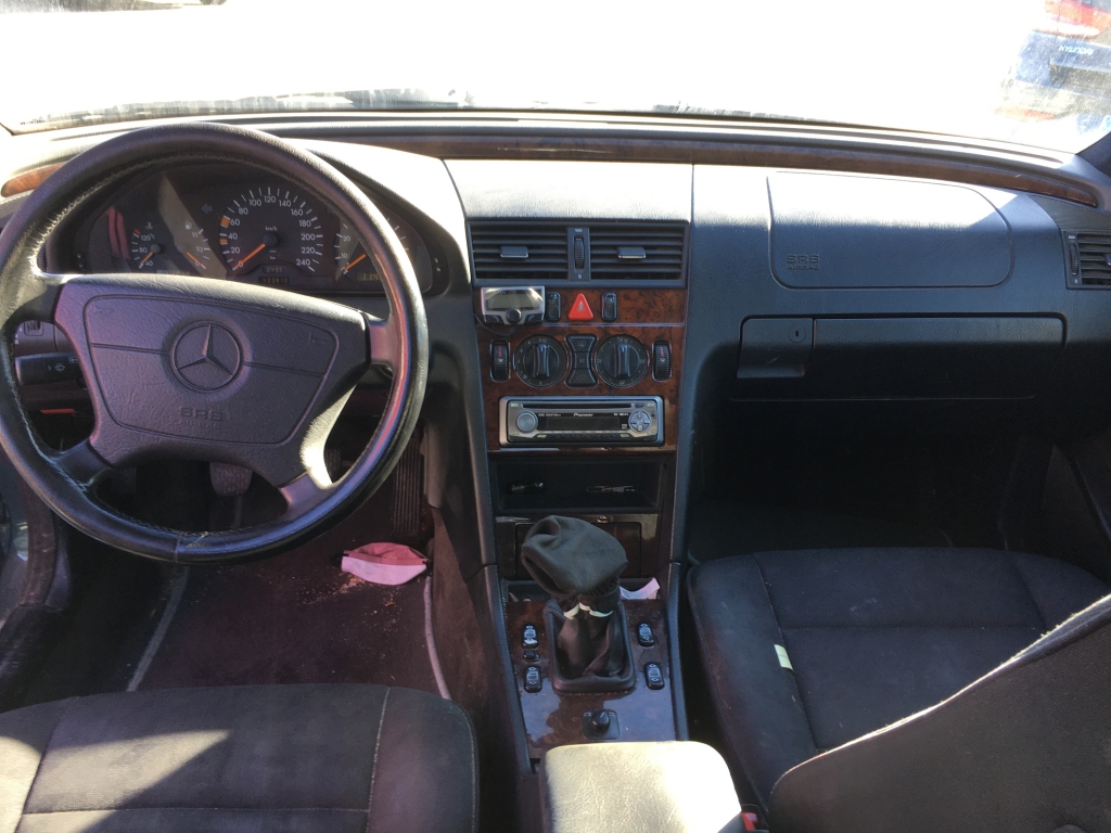 MERCEDES C-180 INY 122CV
