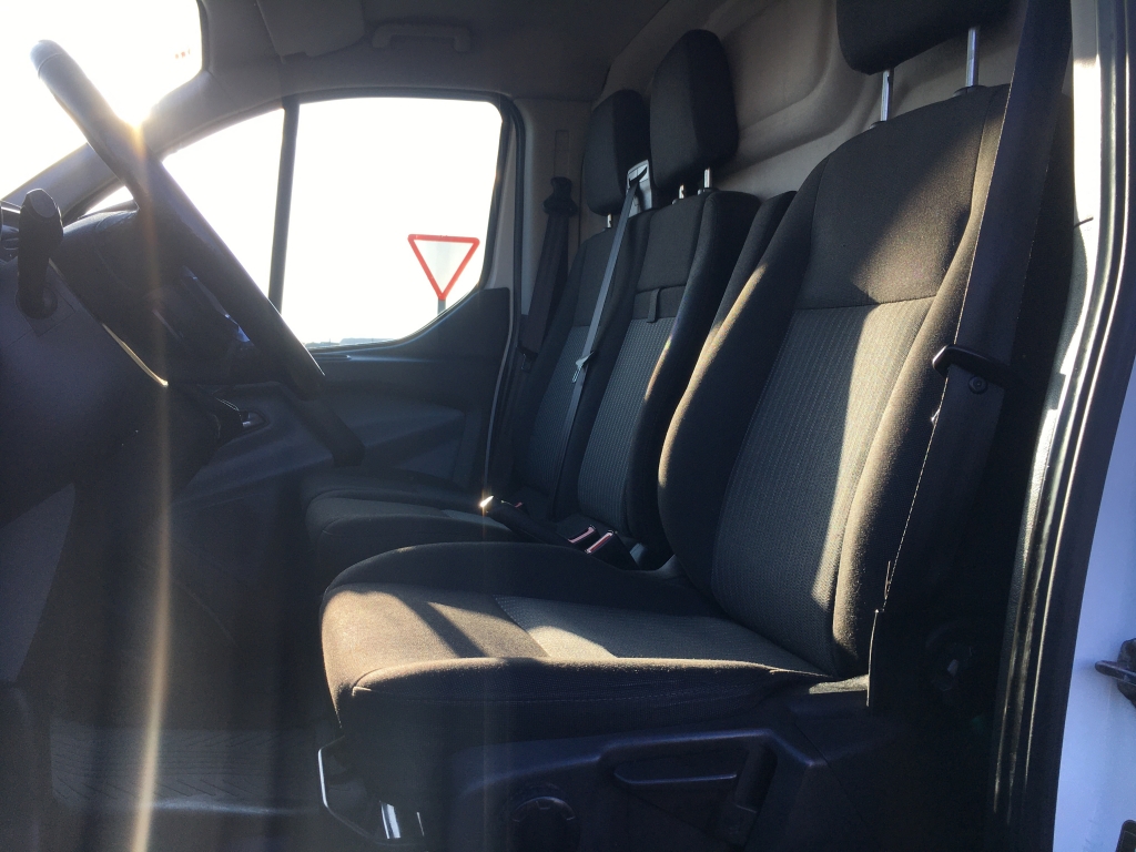 FORD TRANSIT CUSTOM 2.0 TDCI 130CV 3 PLAZAS