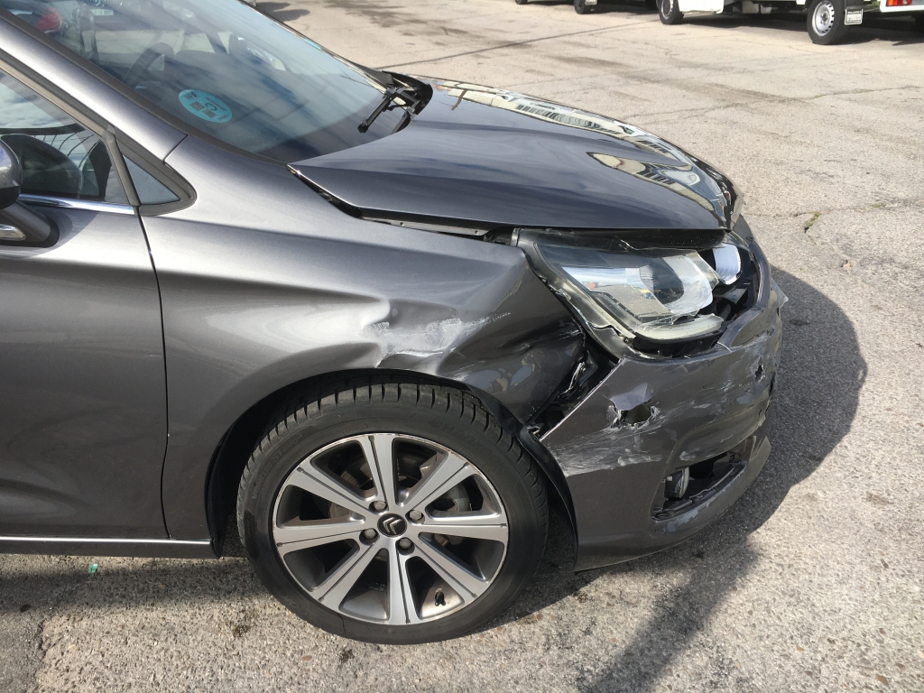 CITROEN C-4 1.6 HDI 120CV CITROEN C-4 1.6 HDI 120CV