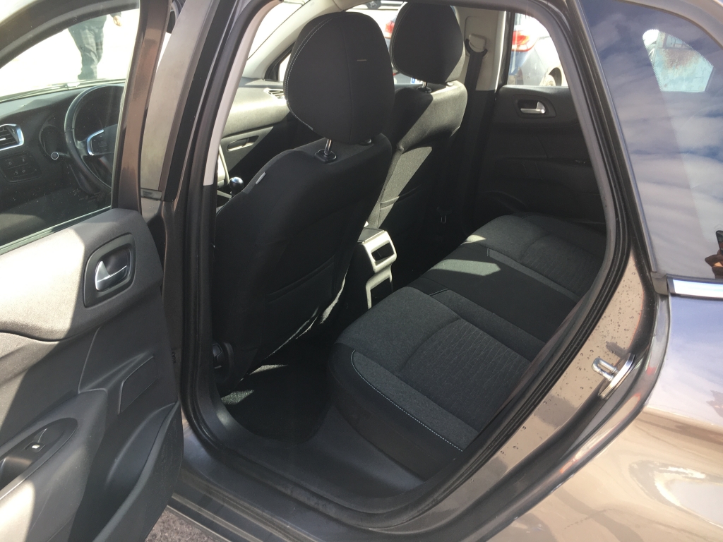 CITROEN C-4 1.6 HDI 120CV CITROEN C-4 1.6 HDI 120CV