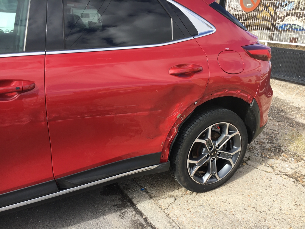 KIA X-CEED 1.6 HIBRIDO ENCHUFABLE 160CV AUT KIA X-CEED 1.6 HIBRIDO ENCHUFABLE 160CV AUT