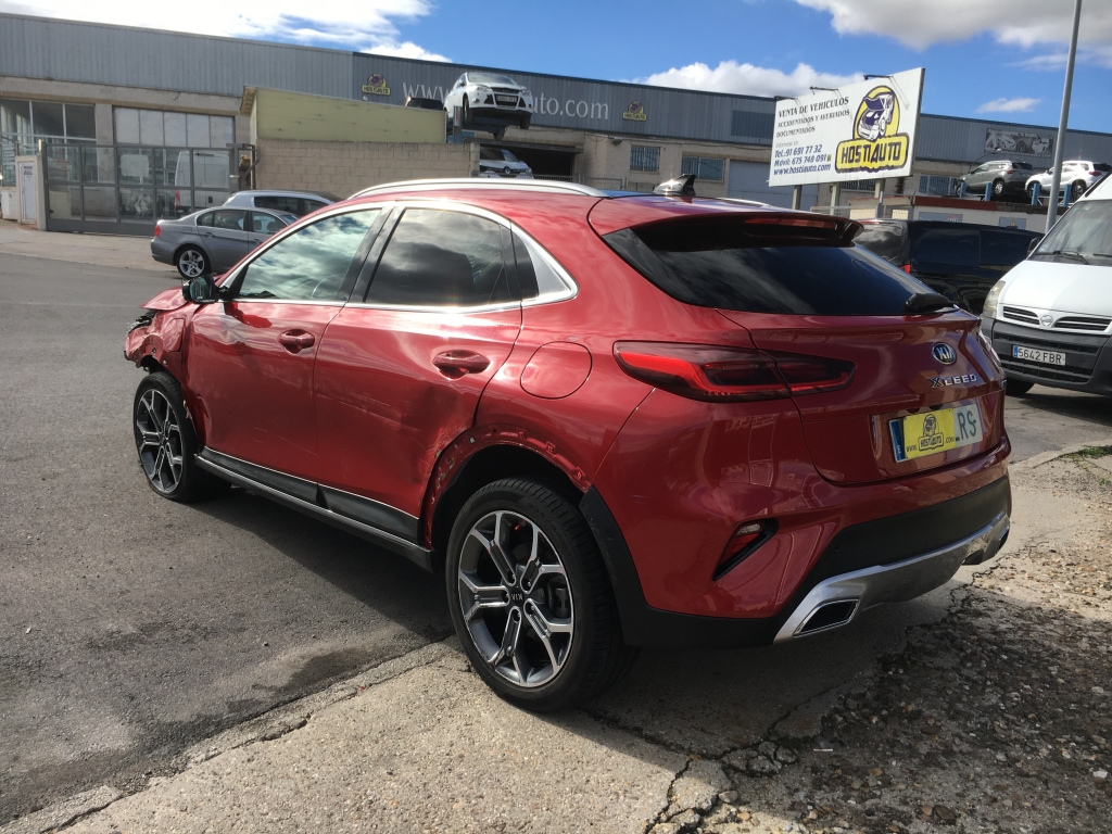 KIA X-CEED 1.6 HIBRIDO ENCHUFABLE 160CV AUT KIA X-CEED 1.6 HIBRIDO ENCHUFABLE 160CV AUT