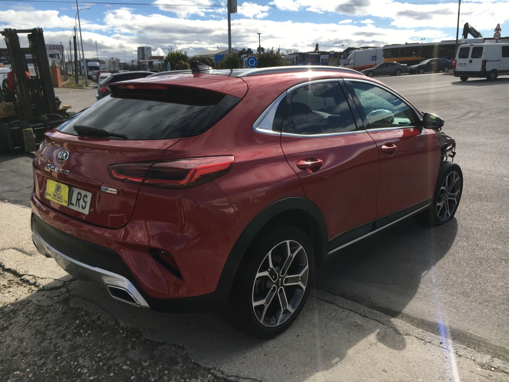 KIA X-CEED 1.6 HIBRIDO ENCHUFABLE 160CV AUT KIA X-CEED 1.6 HIBRIDO ENCHUFABLE 160CV AUT