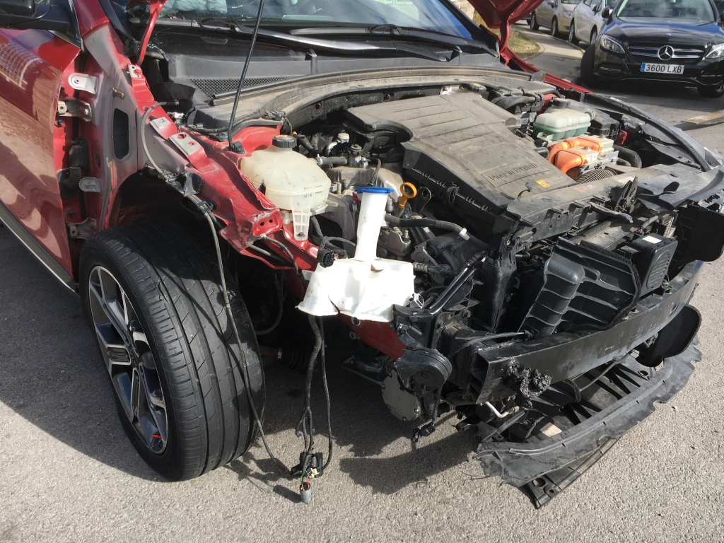 KIA X-CEED 1.6 HIBRIDO ENCHUFABLE 160CV AUT KIA X-CEED 1.6 HIBRIDO ENCHUFABLE 160CV AUT