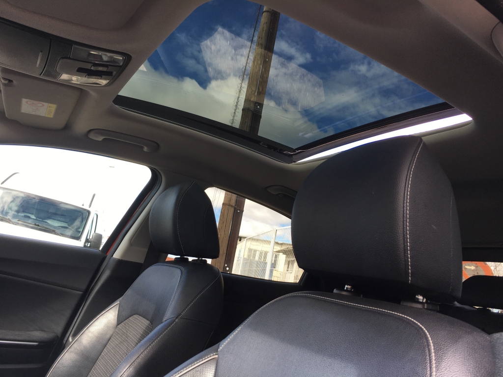 KIA X-CEED 1.6 HIBRIDO ENCHUFABLE 160CV AUT KIA X-CEED 1.6 HIBRIDO ENCHUFABLE 160CV AUT