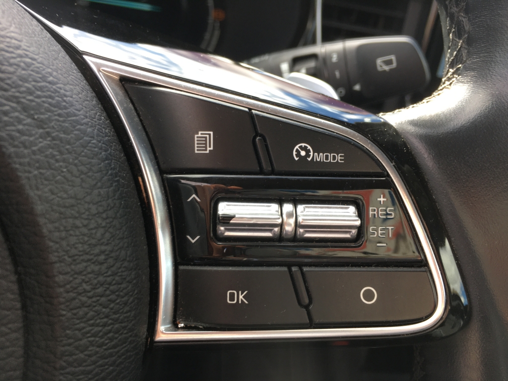 KIA X-CEED 1.6 HIBRIDO ENCHUFABLE 160CV AUT KIA X-CEED 1.6 HIBRIDO ENCHUFABLE 160CV AUT