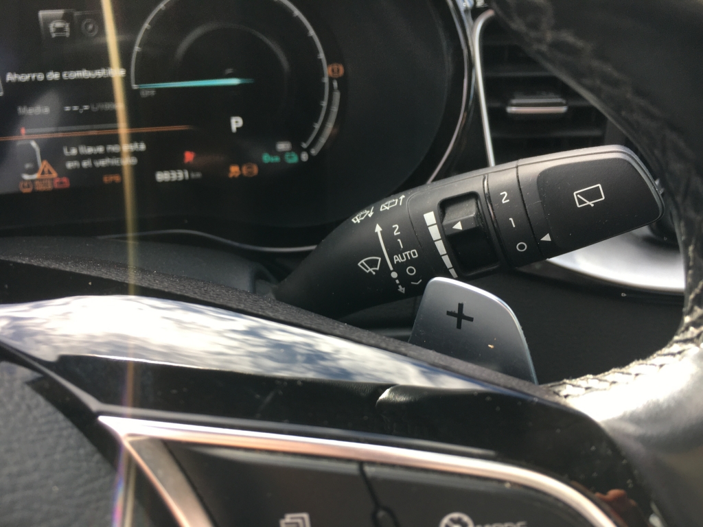 KIA X-CEED 1.6 HIBRIDO ENCHUFABLE 160CV AUT KIA X-CEED 1.6 HIBRIDO ENCHUFABLE 160CV AUT